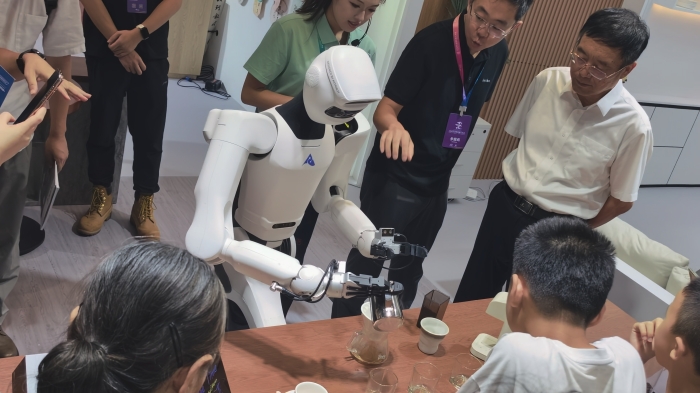 世界机器人大会机器人茶艺师.jpg